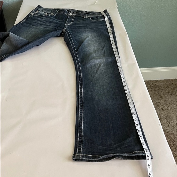 Miss Me Signature Boot Mid Rise Size 31 - Picture 9 of 16